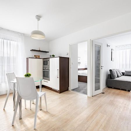 Family Apartment براغ المظهر الخارجي الصورة